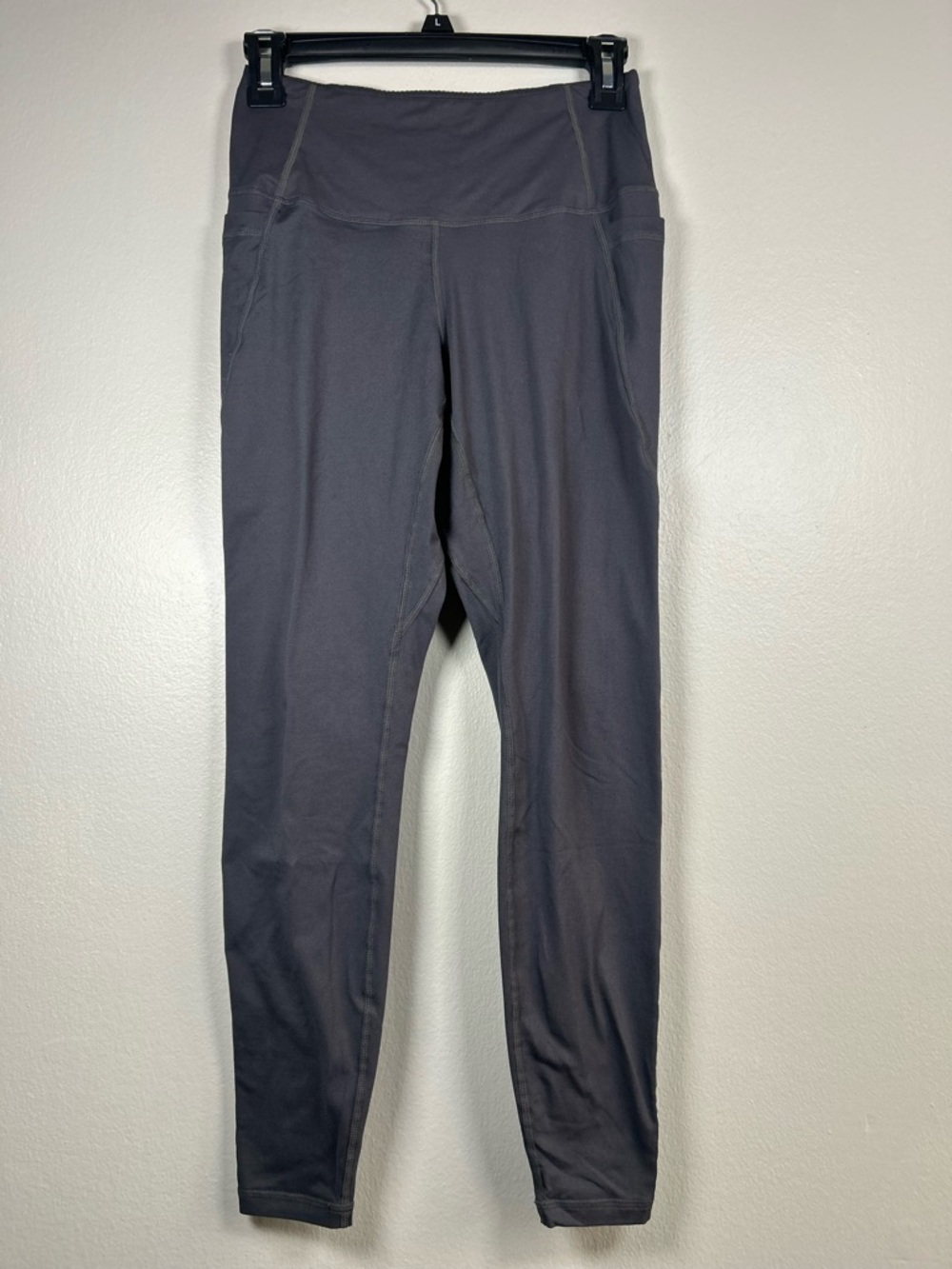High-Waist Leggings in Charcoal with Pockets